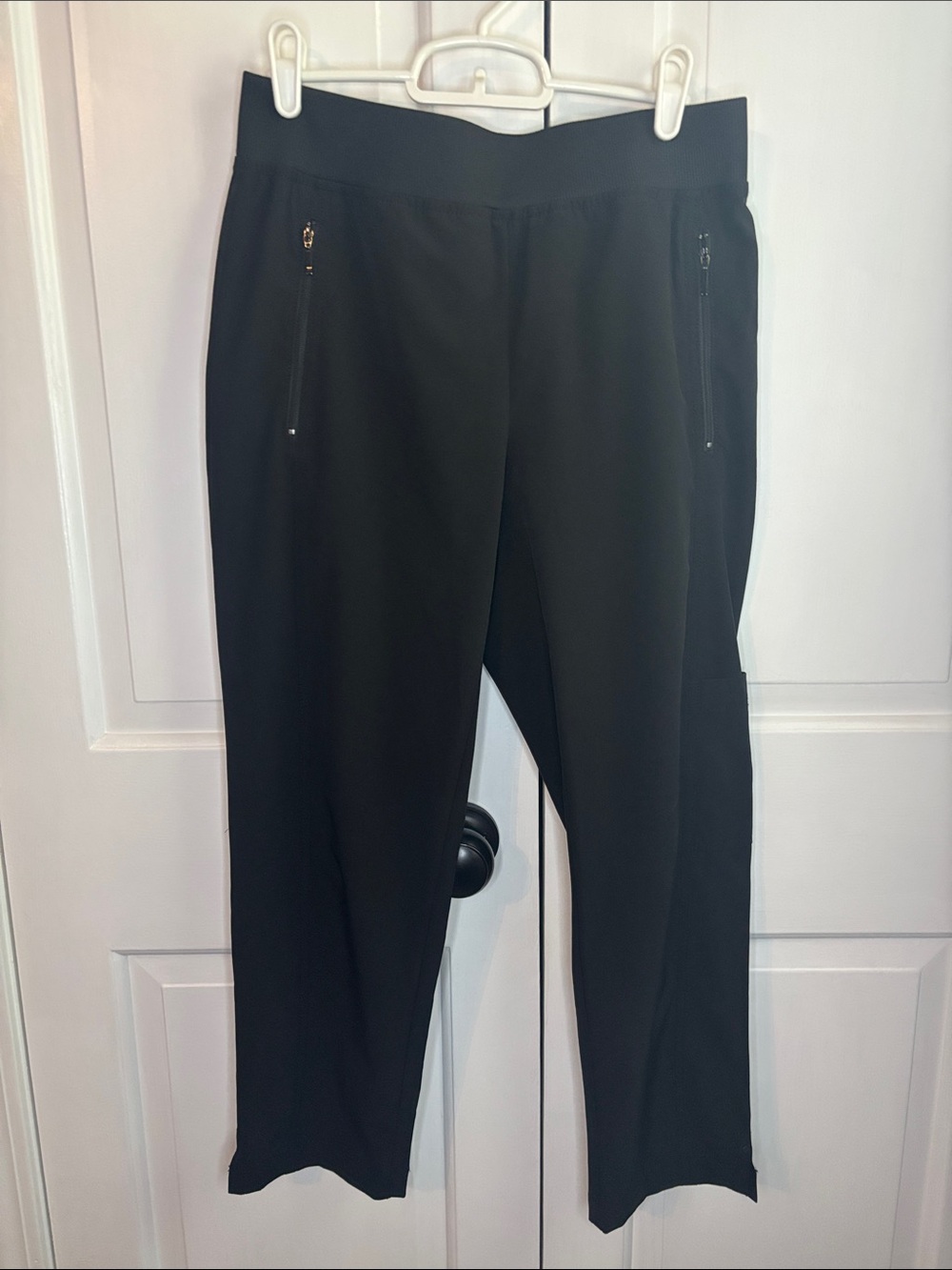 Zenergy by Chico’s Black Cropped Athletic Pants